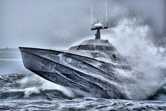 Thunder Child: Το αβύθιστο ταχύπλοο που σπάει όλα τα ρεκόρ (βίντεο)